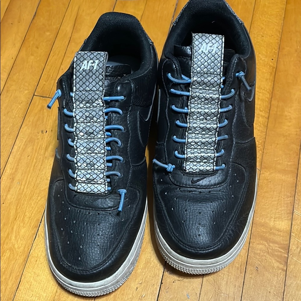Women’s Black Nike AF1 Shoes